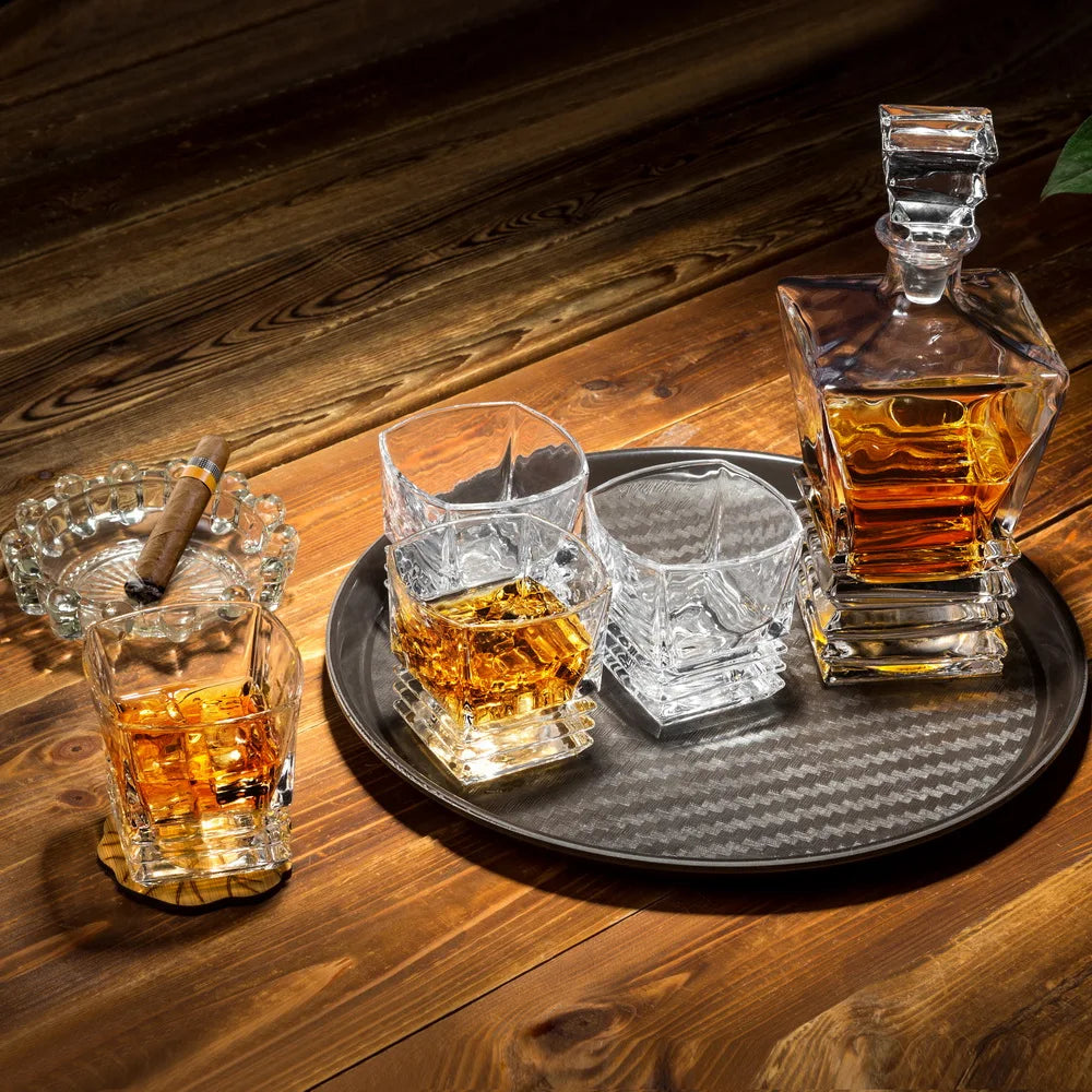 Decanter Set w/ 4pcs Glasses