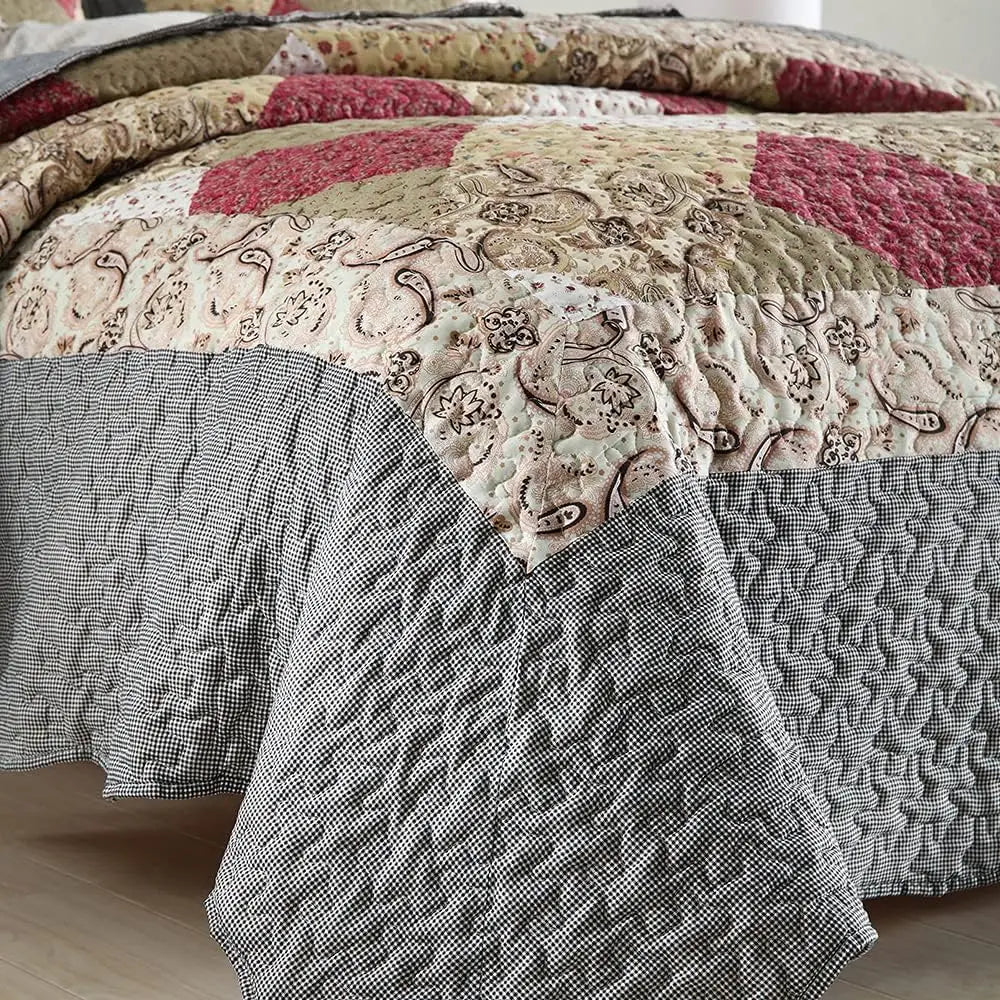 3 Pcs. Reversible Quilt Set