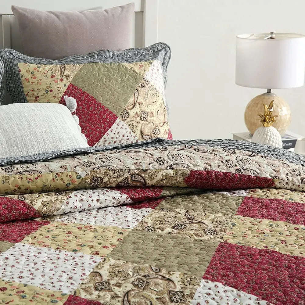 3 Pcs. Reversible Quilt Set