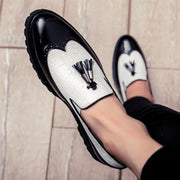 Carved Retro Men's Leather Loafers - Comfortable Set